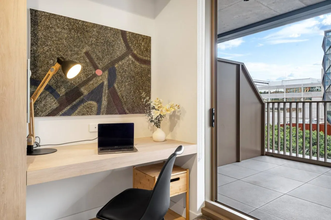 Geelong CBD 2BR Near Eastern Beach & Waterfront 12