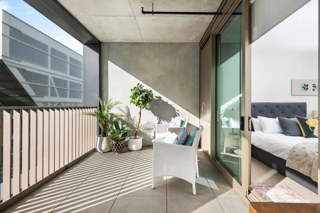 Geelong CBD 2BR Near Eastern Beach & Waterfront 7