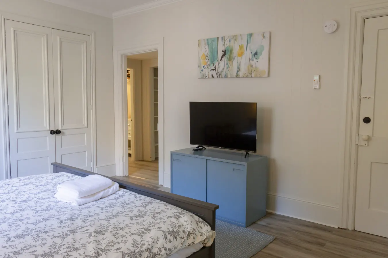 Cute & Cozy, Downtown Wellington Stylish Wellington Studio King Bed + Walk to Beach & Downtown 2
