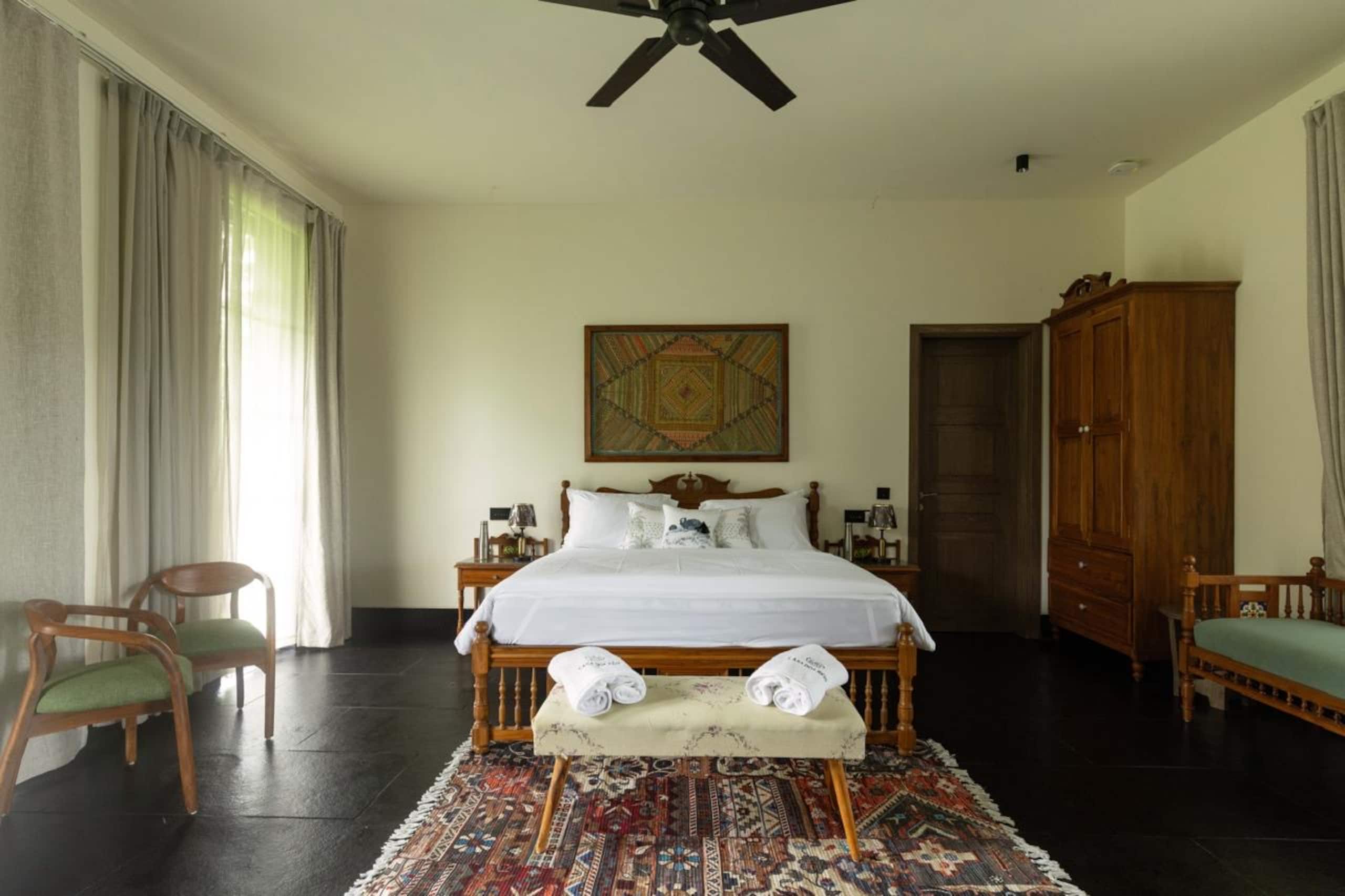 Lux 9 Bhk Pvt Pool Mansion In Vagator 22