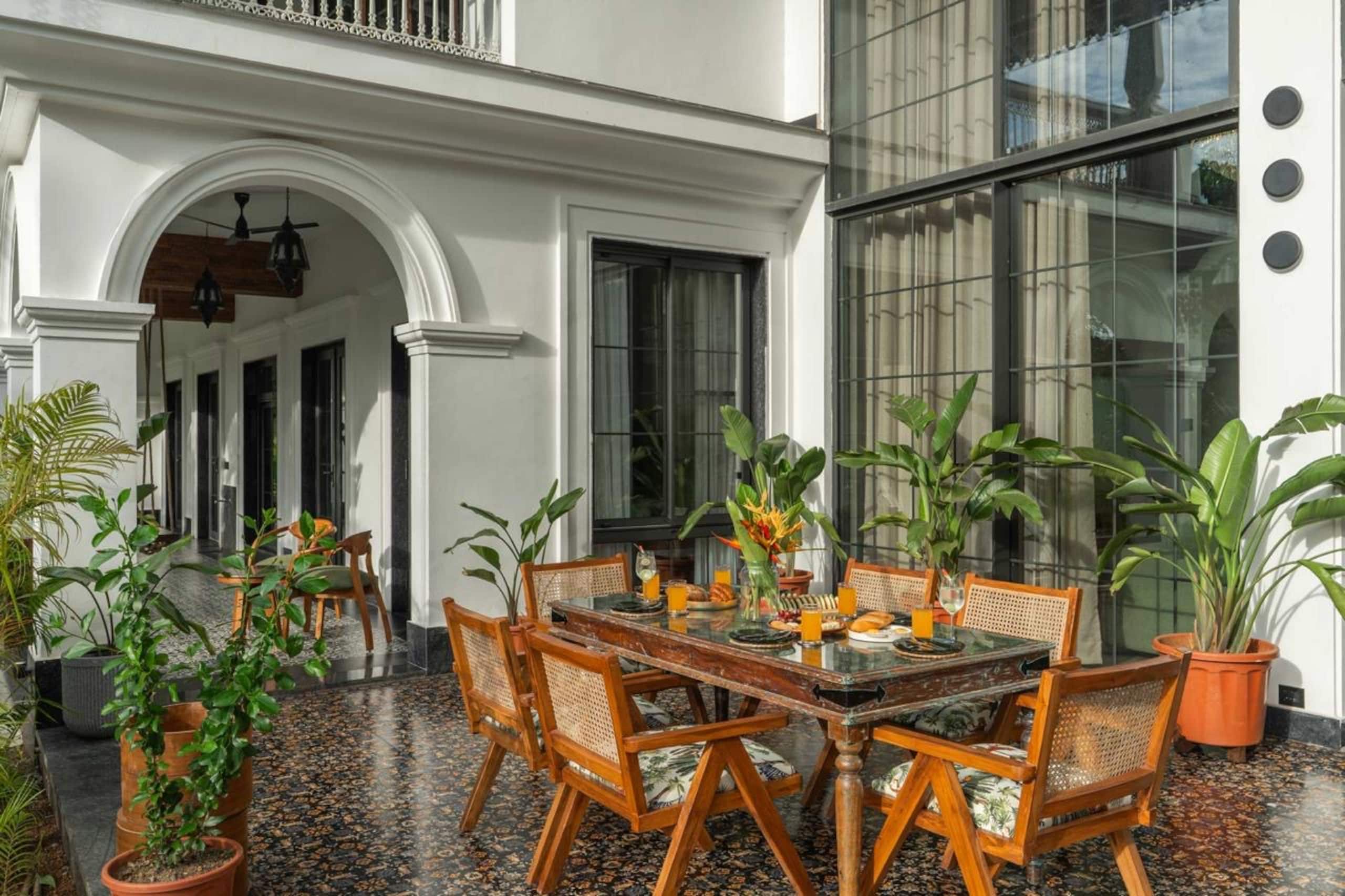 Lux 9 Bhk Pvt Pool Mansion In Vagator 8