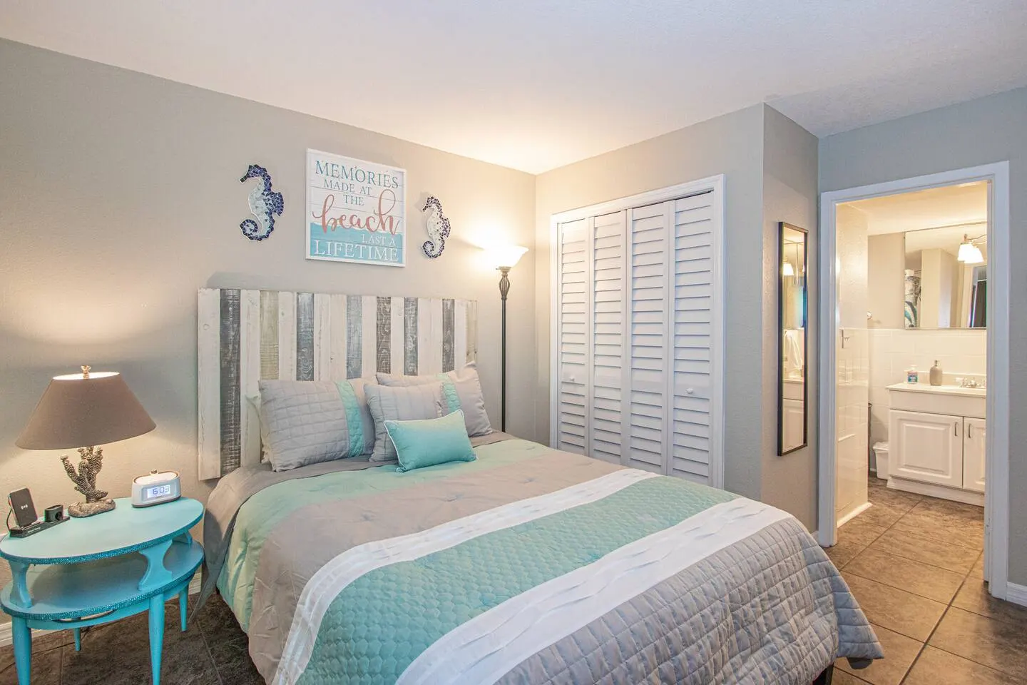 Treasure Island Condo Gulf Views & Heated Pool 12