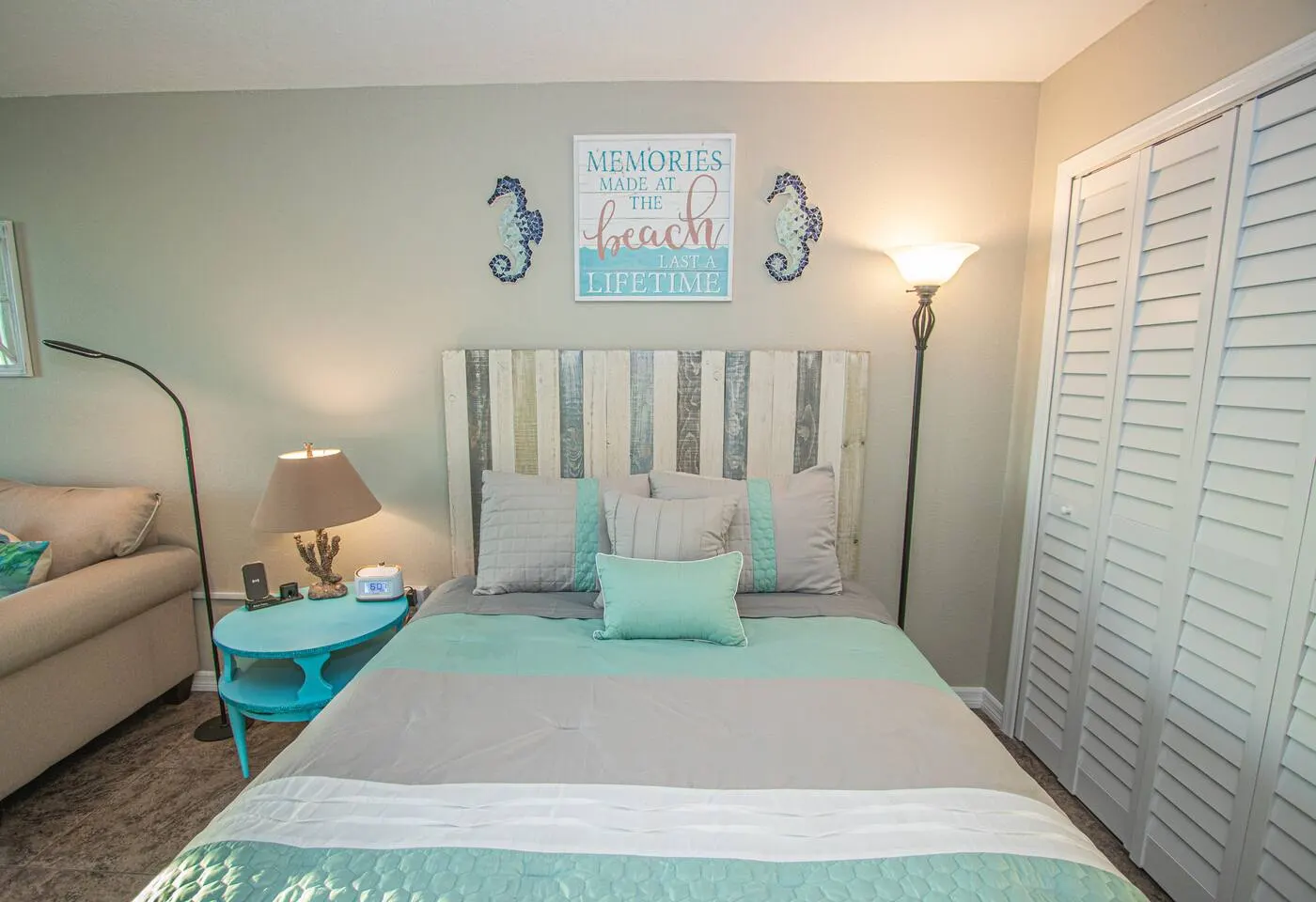 Treasure Island Condo Gulf Views & Heated Pool 4
