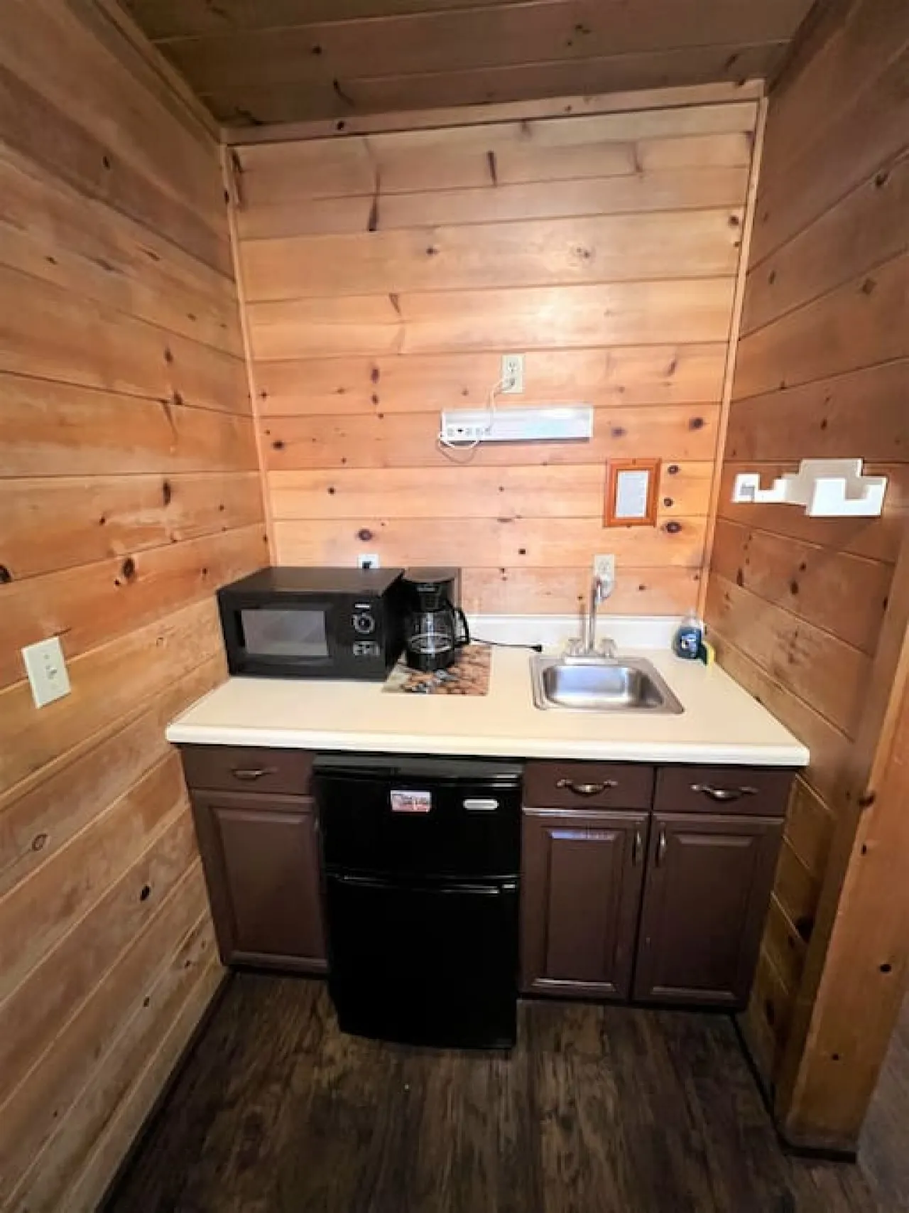 Spacious Room with Jetted - Bear Manor #4 3