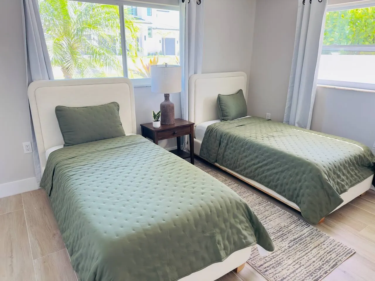 Egret Waterfront Bungalow 10