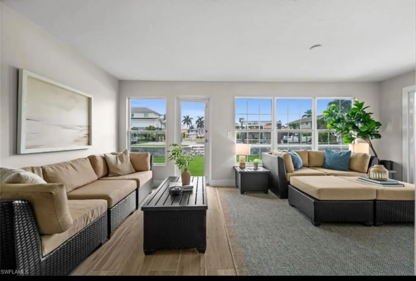 Egret Waterfront Bungalow 20