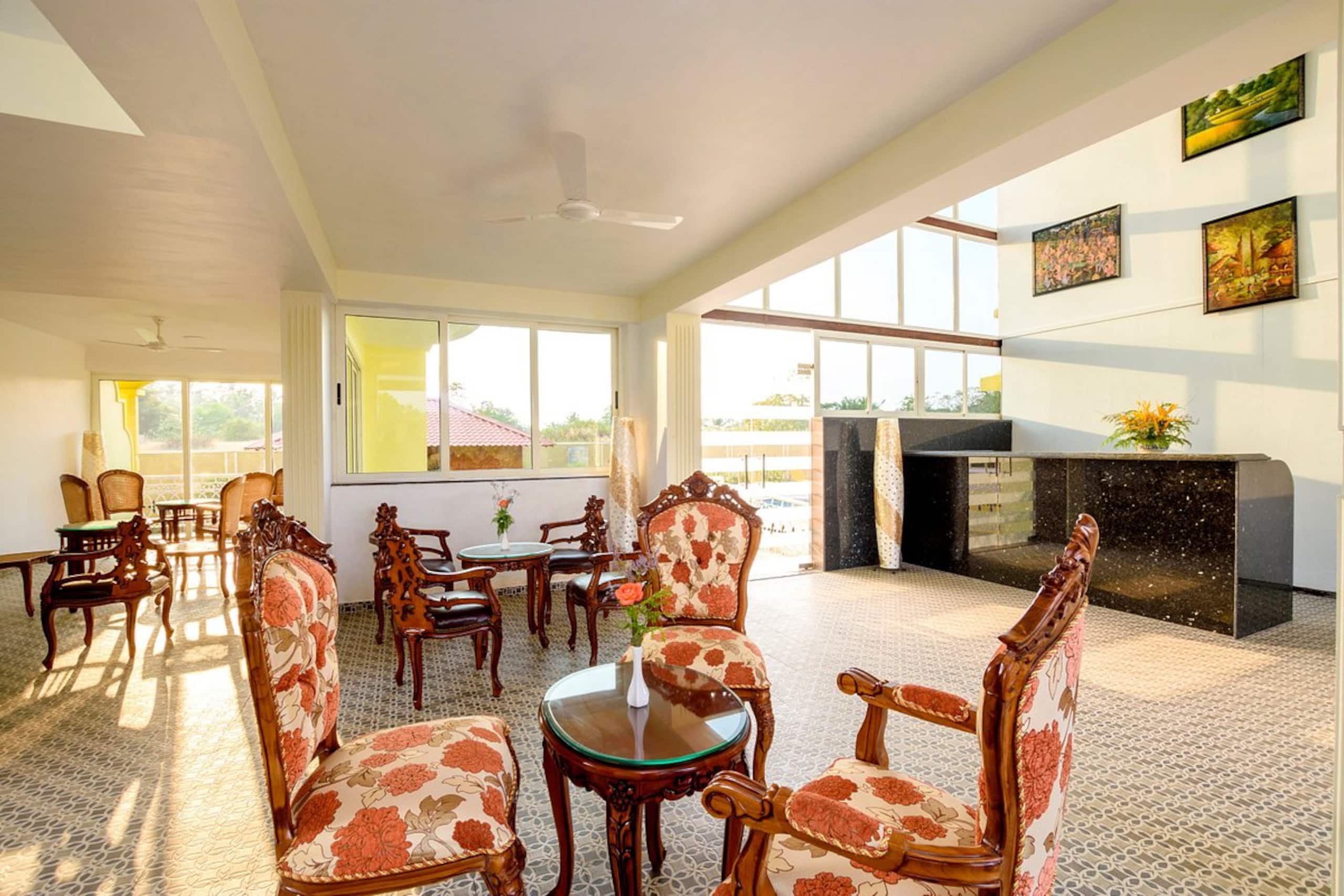 Cozy Garden View Room – Beachside 4