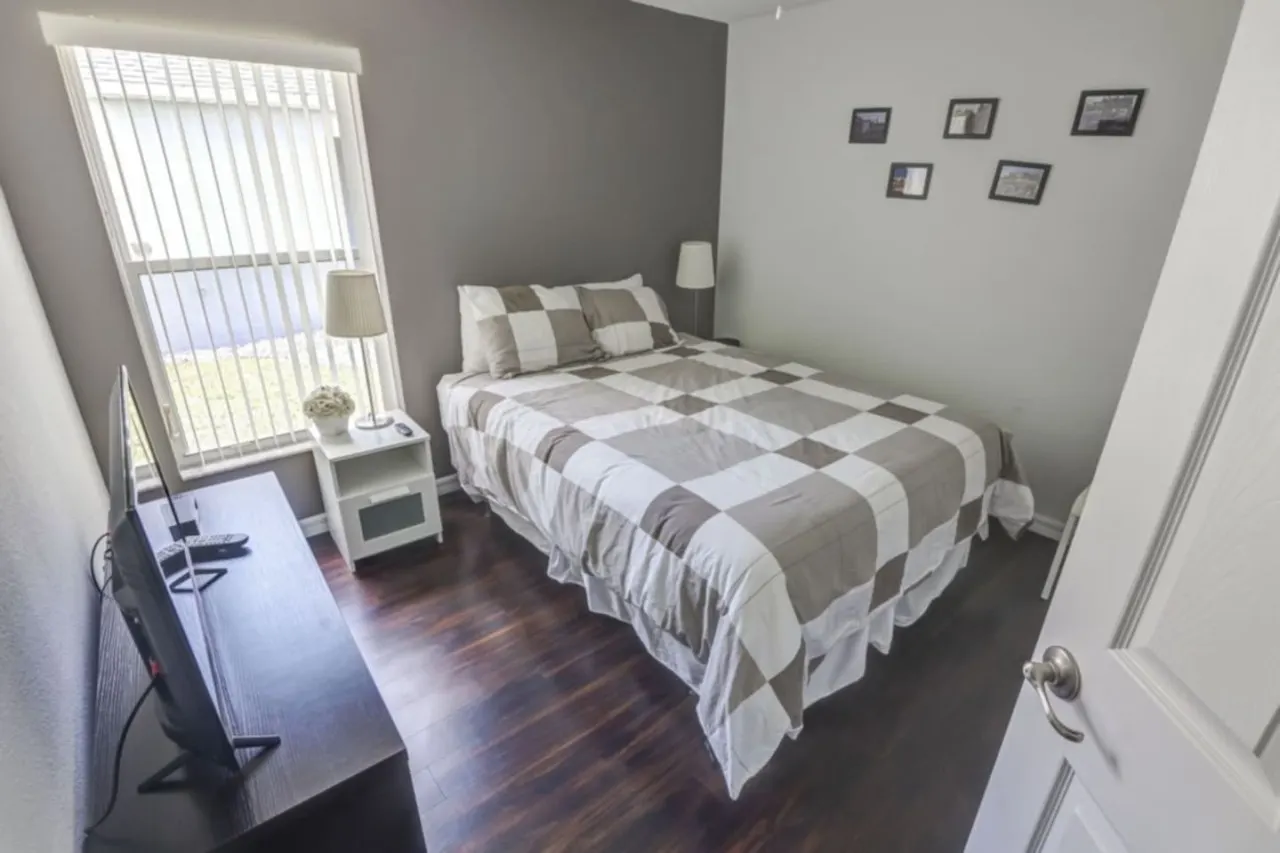 Charming 4-Bedroom Villa in Southern Dunes Golf & Country Club! 18
