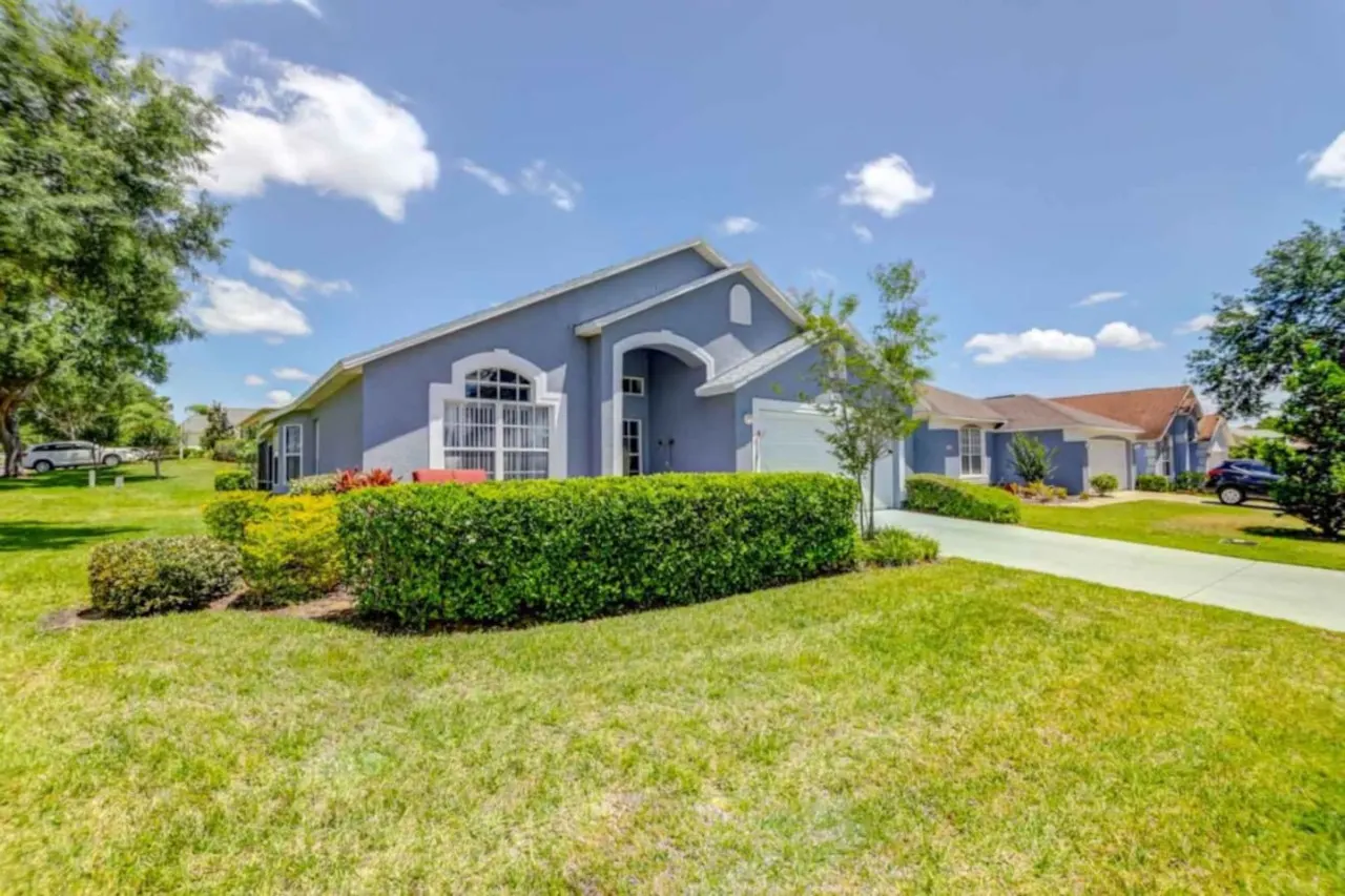 Charming 4-Bedroom Villa in Southern Dunes Golf & Country Club! 3