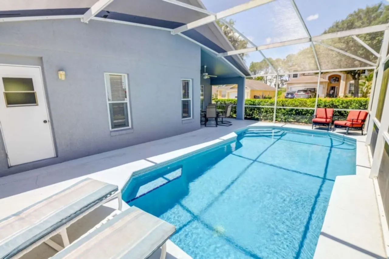 Charming 4-Bedroom Villa in Southern Dunes Golf & Country Club! 8