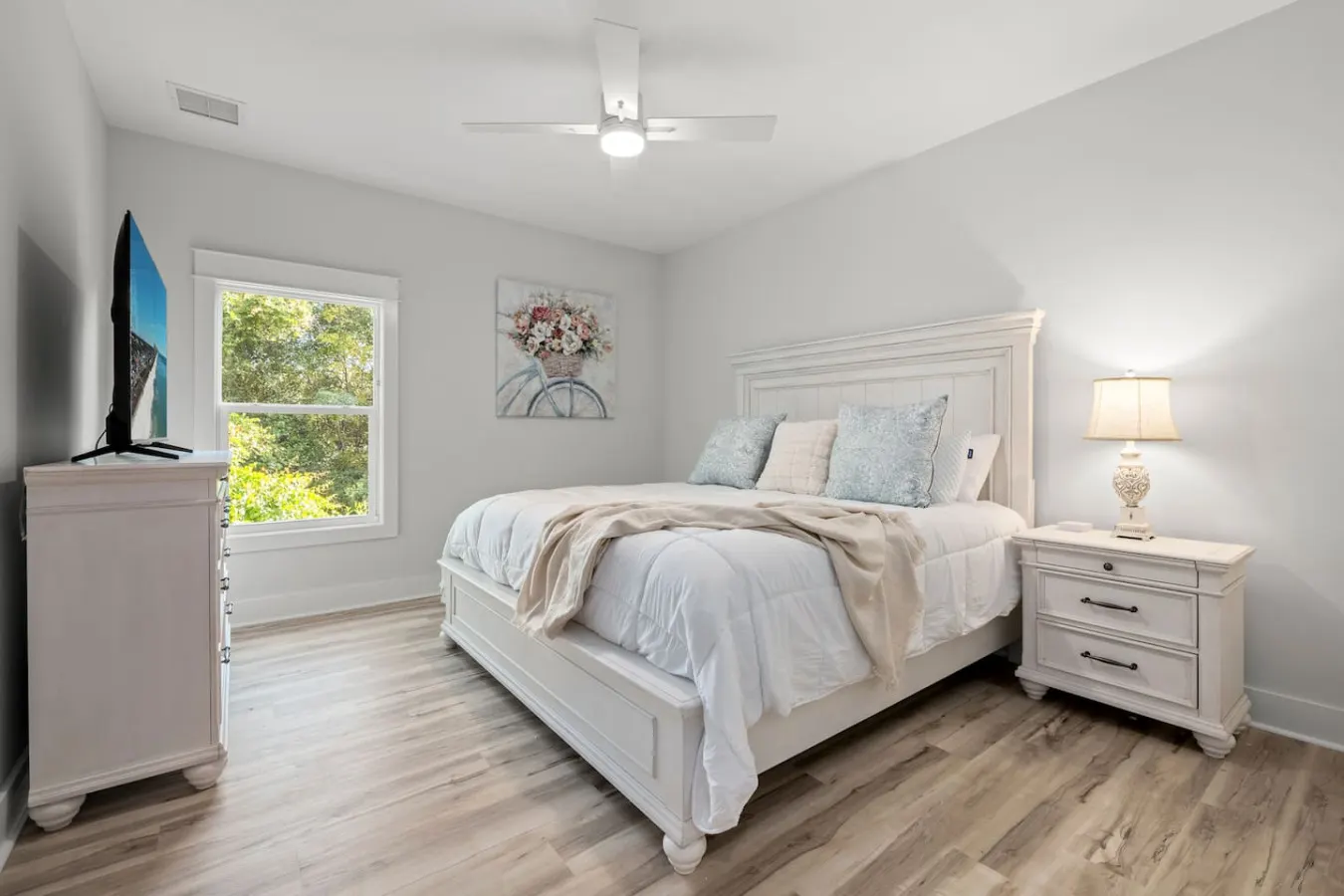 Towne Treasures B ~ Brand-New Luxe Coastal Retreat with Private Cocktail Pool 16