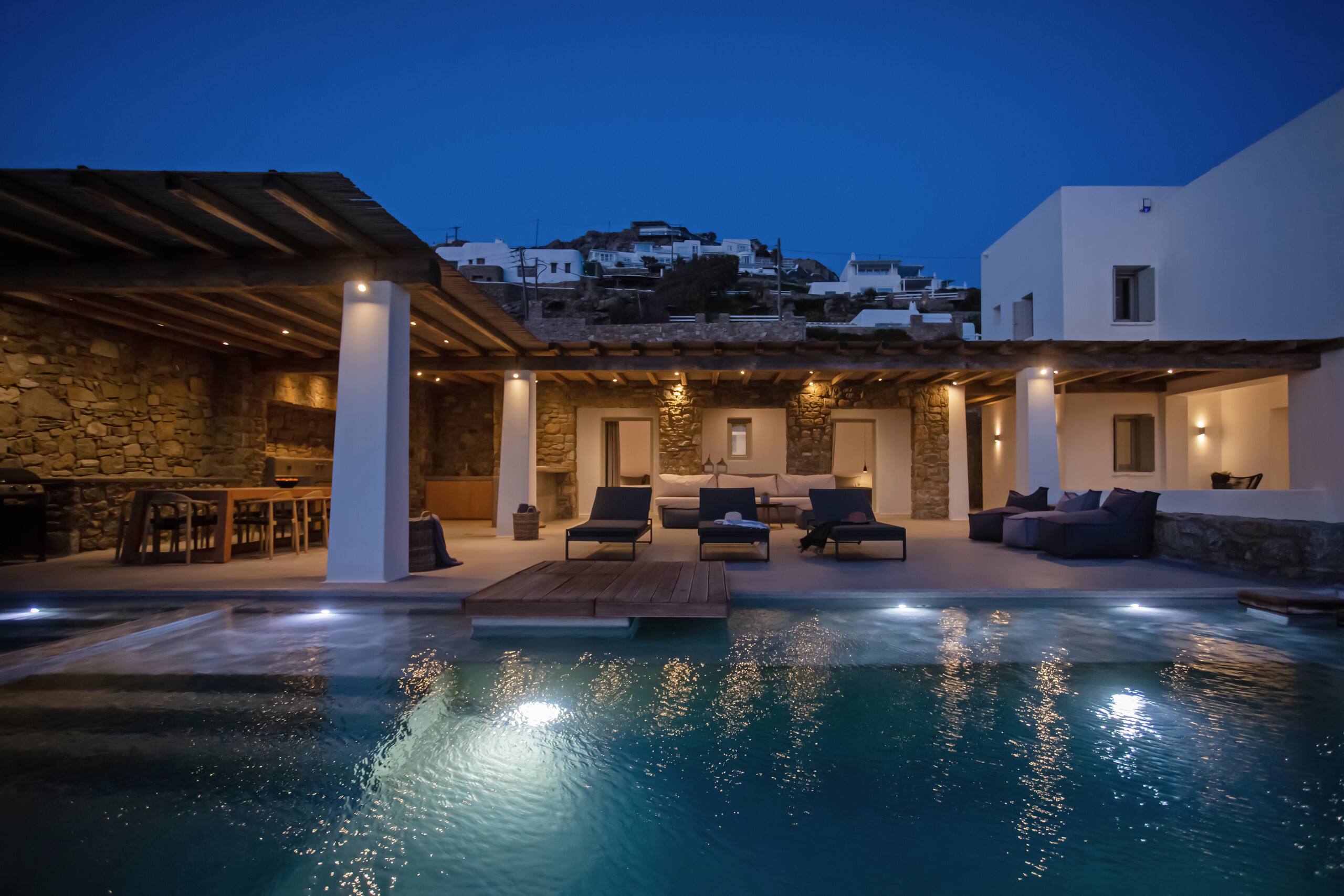 AURA Sunset Pool Villa- 6 Bedrooms 6