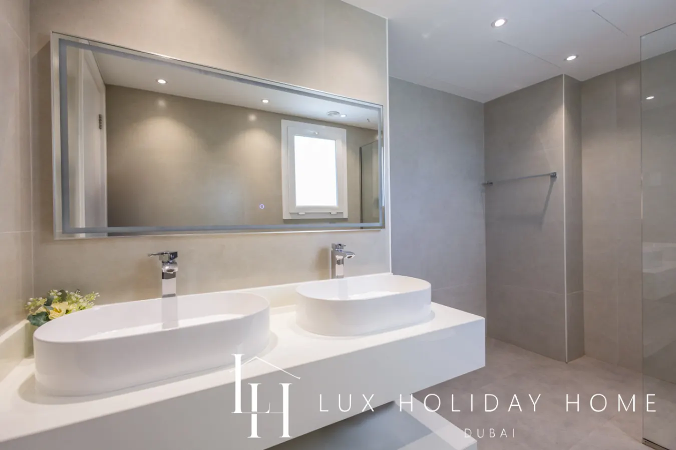 LUX The Serene Springs Villa 2 16