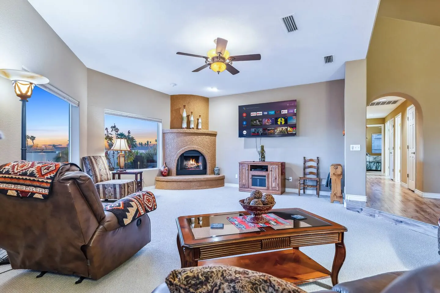 Luxury Golf Course & Lake Views Pool 4bd BBQ 12