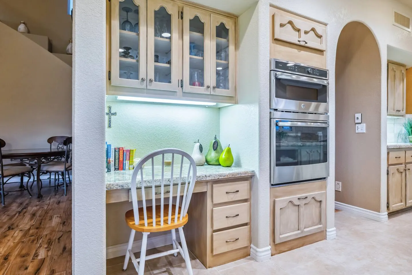 Luxury Golf Course & Lake Views Pool 4bd BBQ 18