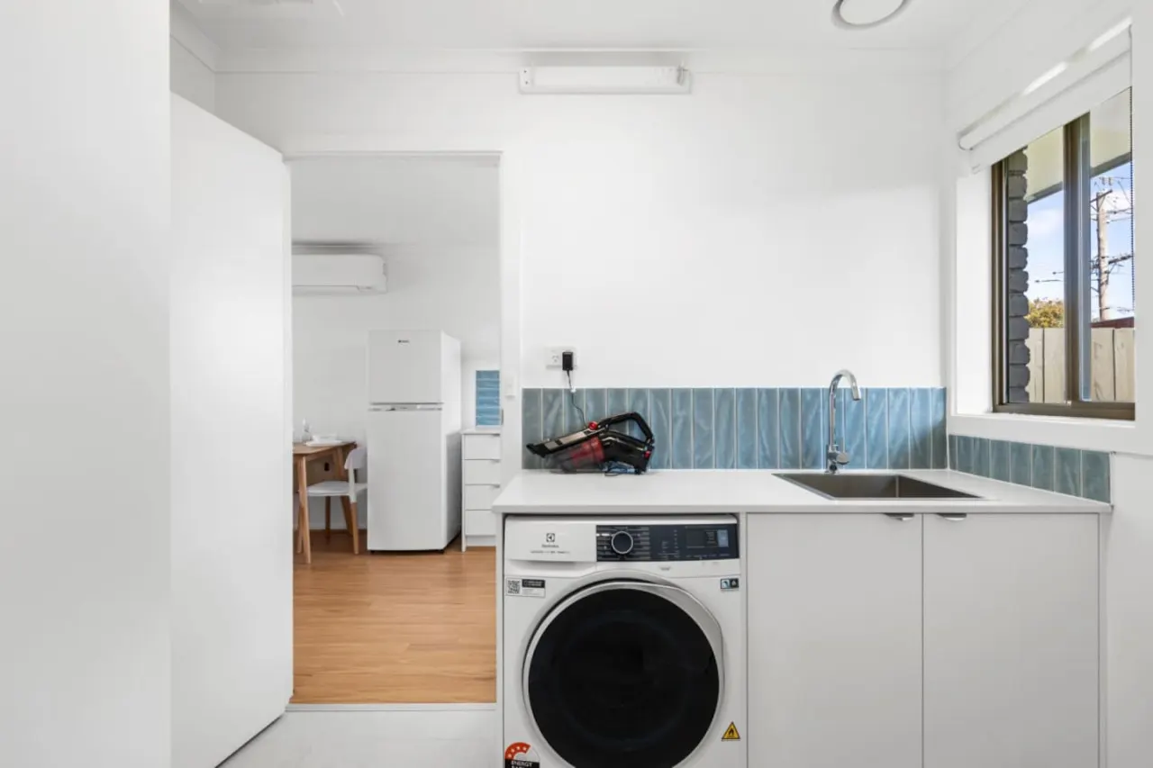 Modern 1BR Unit in Newcomb, Geelong — photo 4