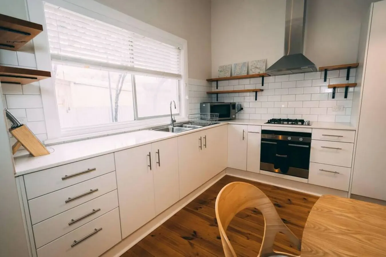 Stone Rosewater—Laid-back Coastal Cottage for Two — photo 3