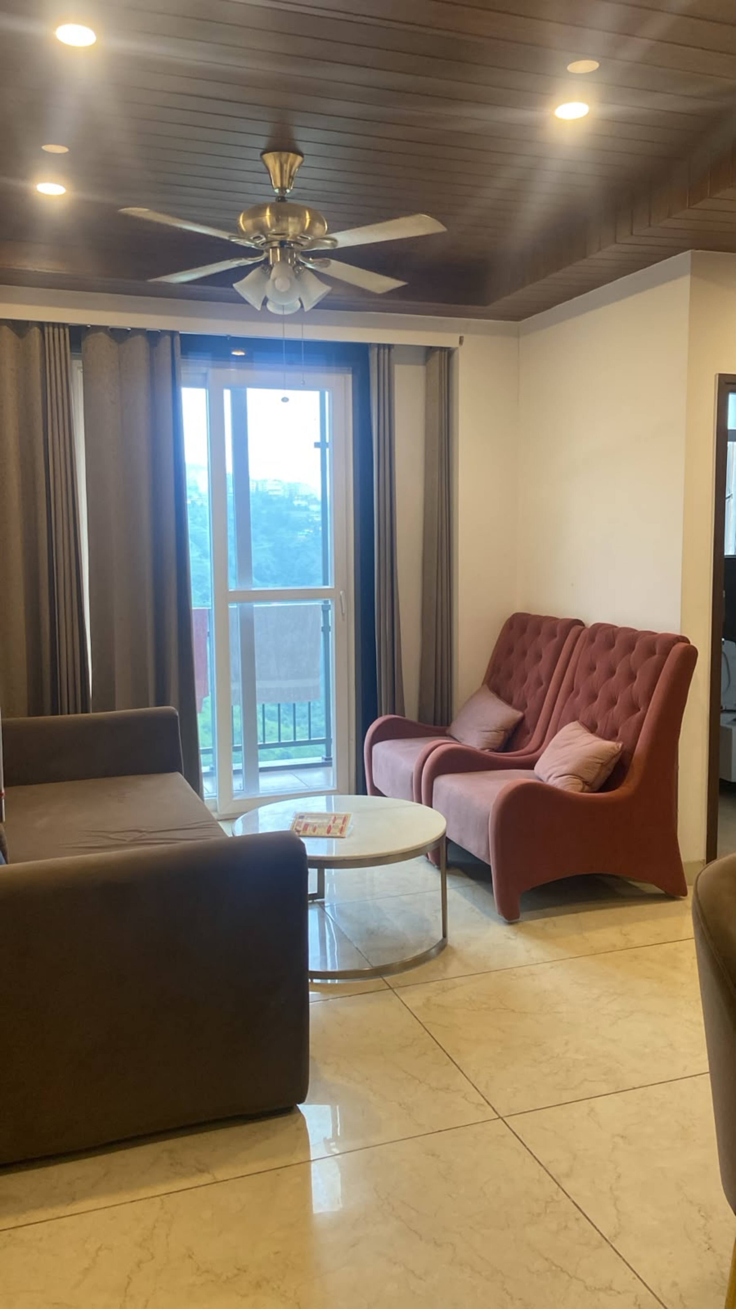 Cliffton Valley Vista+1BHK Valley view+AC+Balcony — photo 3