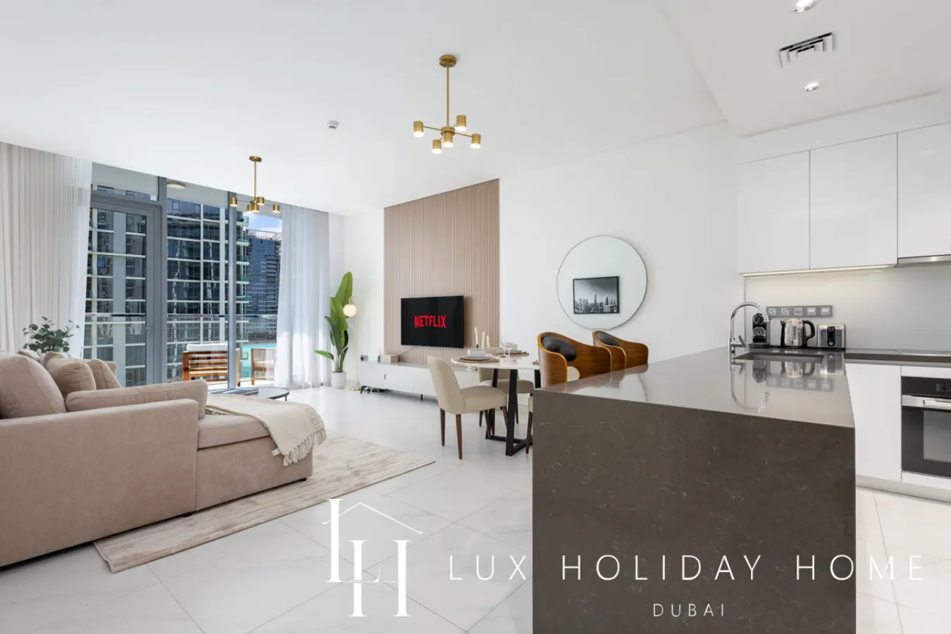 LUX | 2BR Lagoon View – District One, 10–15 min Burj Khalifa — photo 2