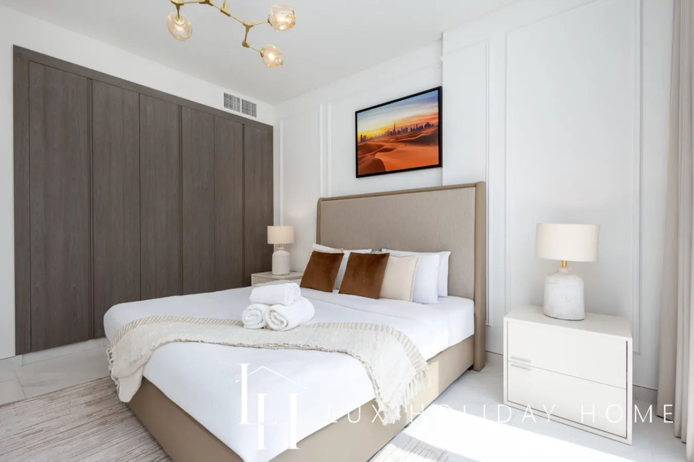 LUX 2BR Lagoon View – District One, 10–15 min Burj Khalifa 10