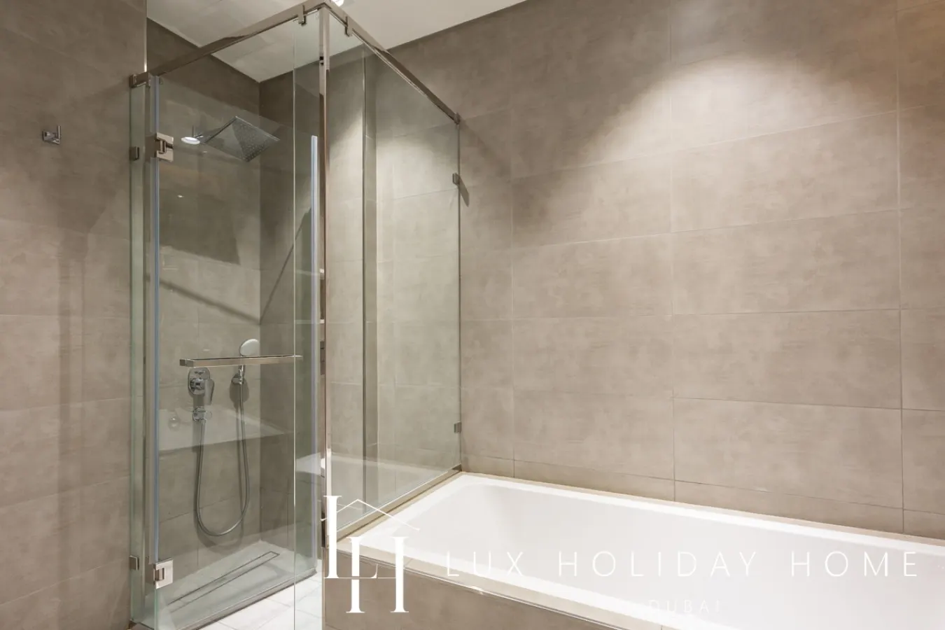 LUX 2BR Lagoon View – District One, 10–15 min Burj Khalifa 13
