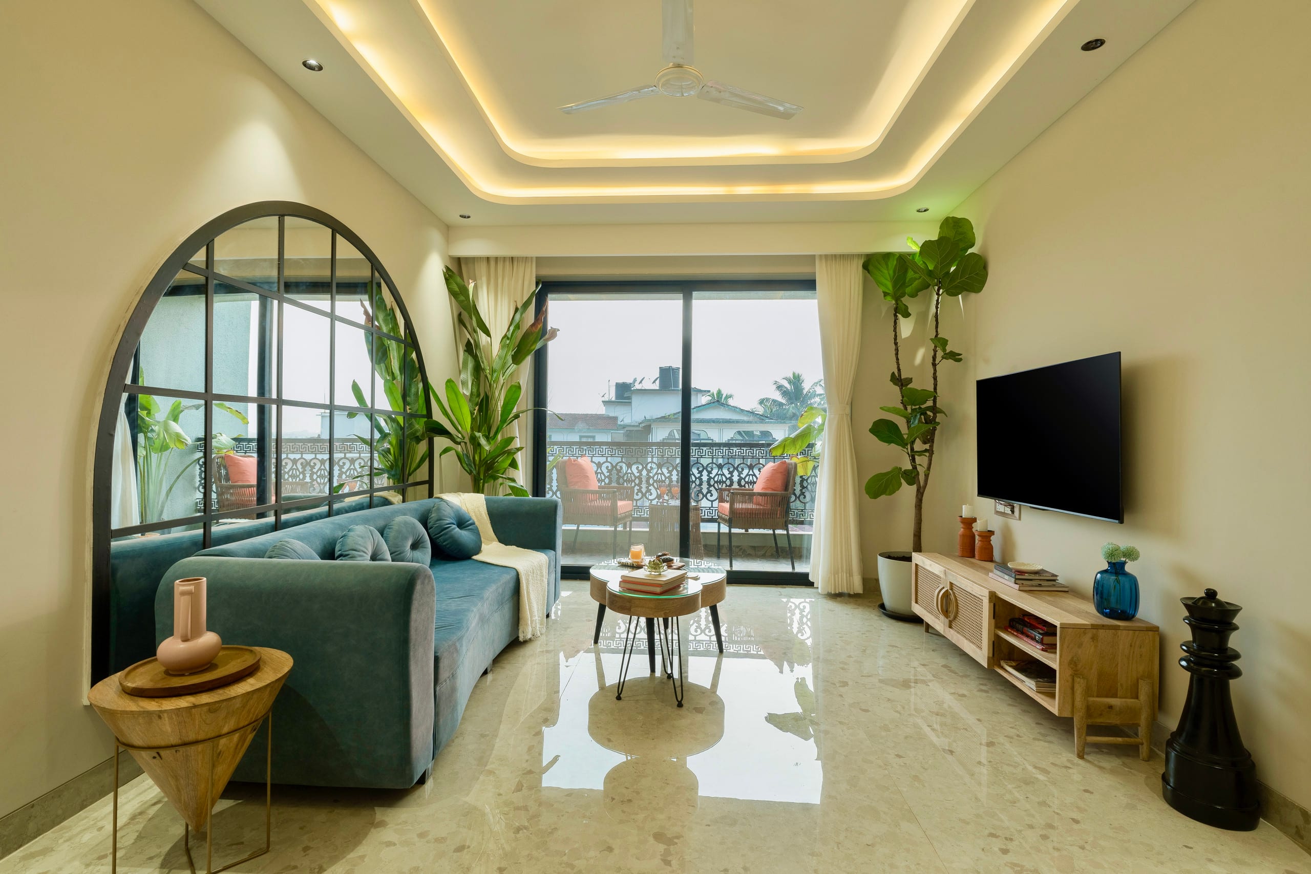 Lux 1BHK with Private Jacuzzi | Candolim 7