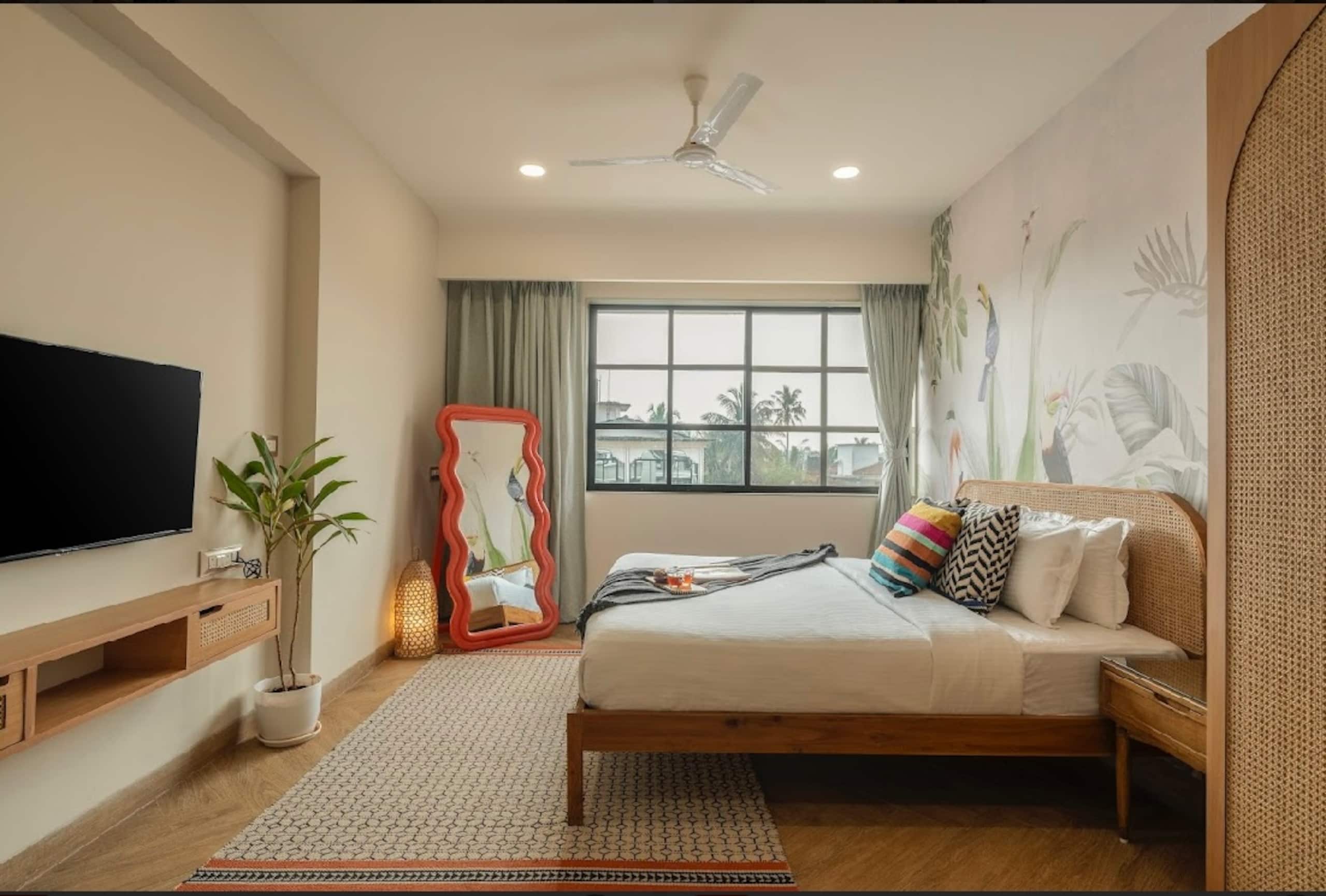 Lux 1BHK with Private Jacuzzi | Candolim 8