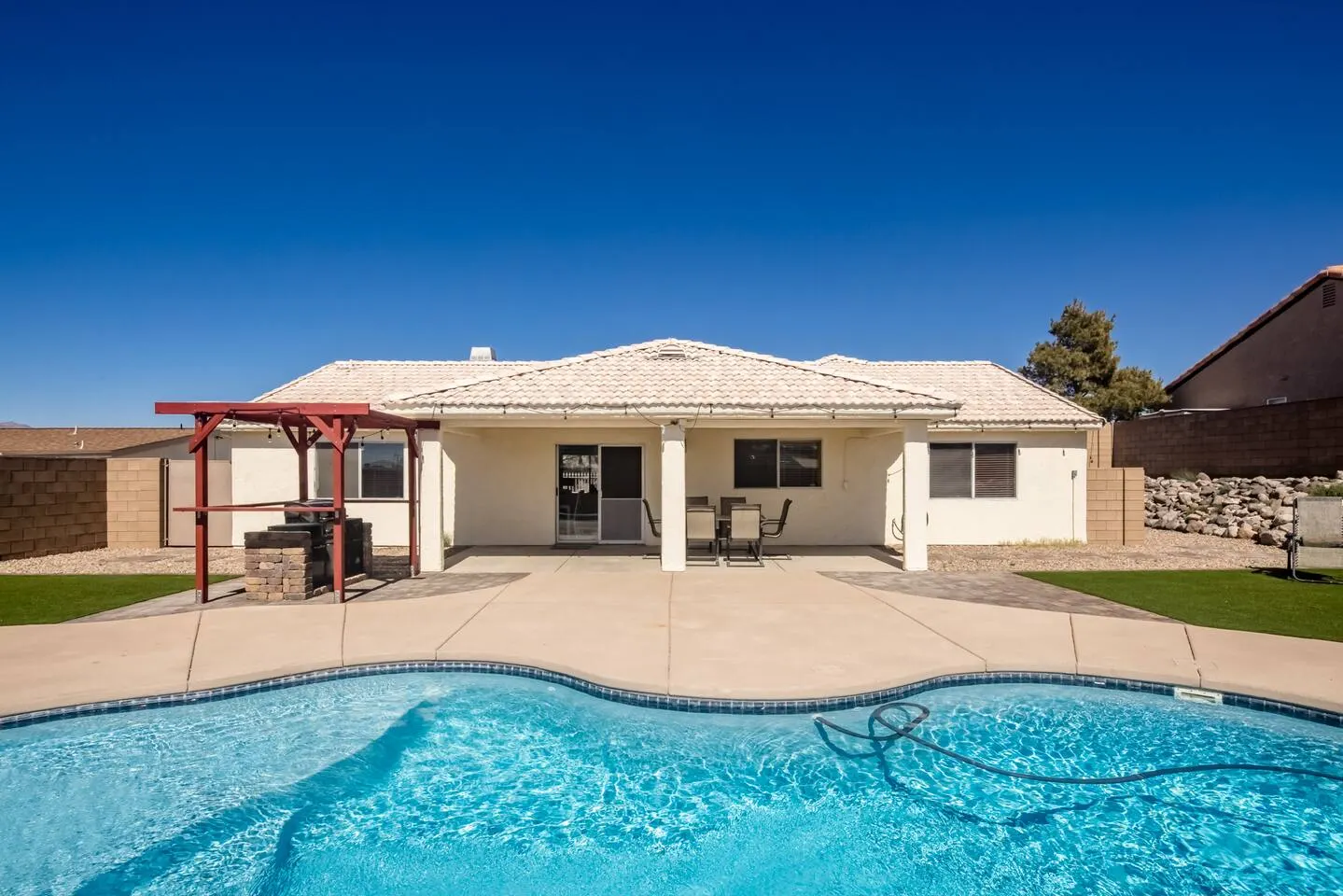 Tropics in Bullhead! Pool | Spa | Mins to Laughlin — photo 5
