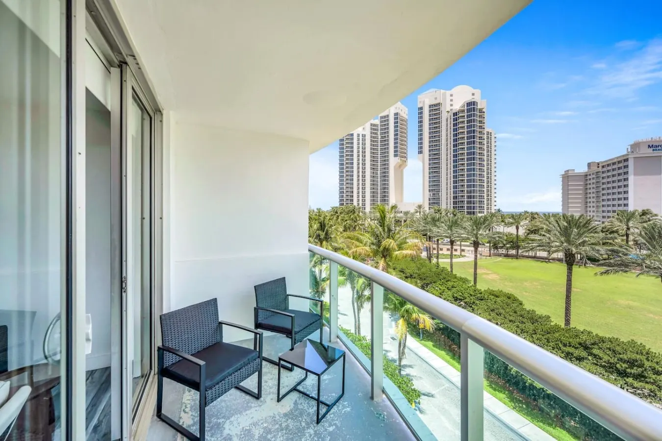 Beachside Oasis | Walk Everywhere — foto 4
