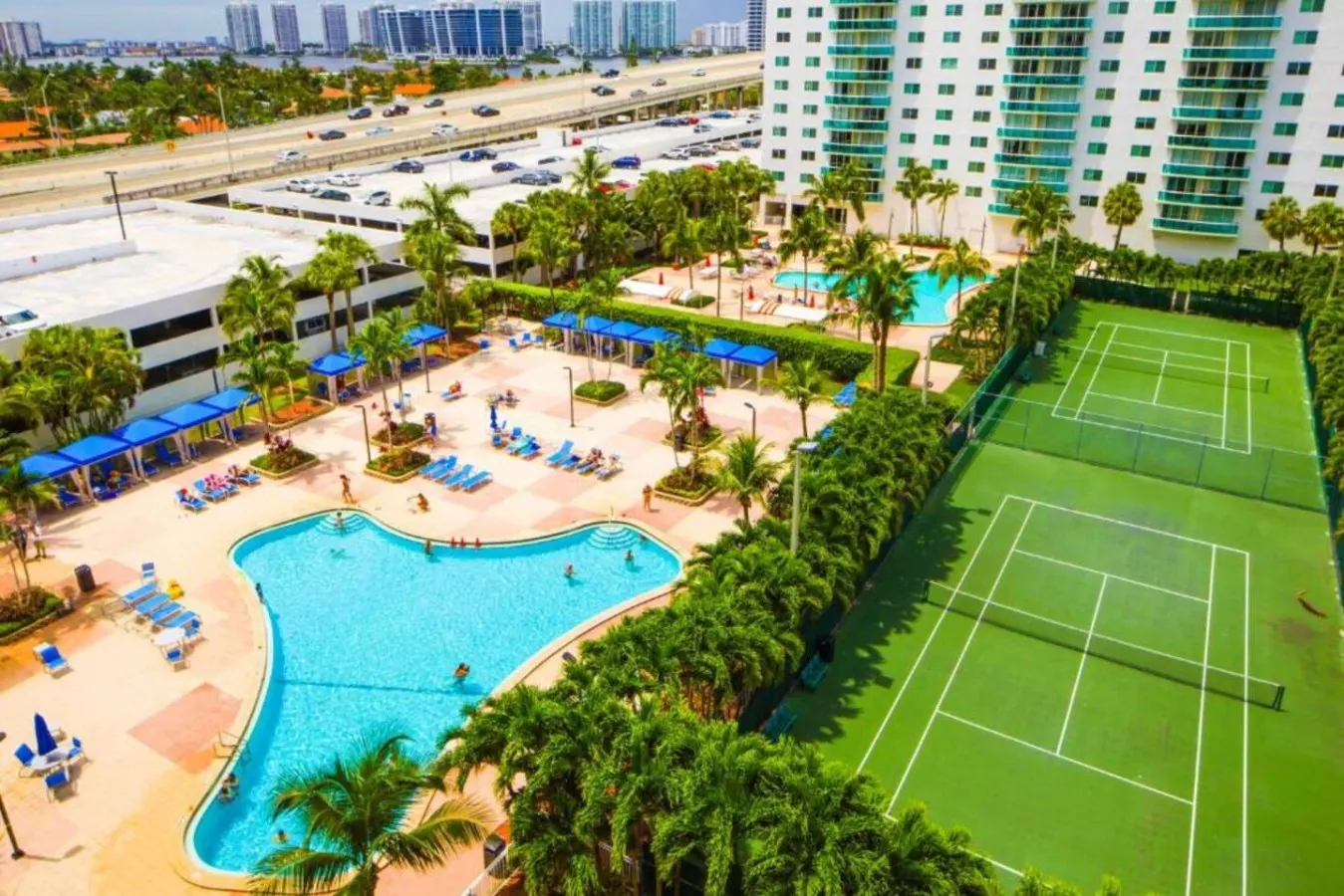 Beachside Oasis Walk Everywhere 7