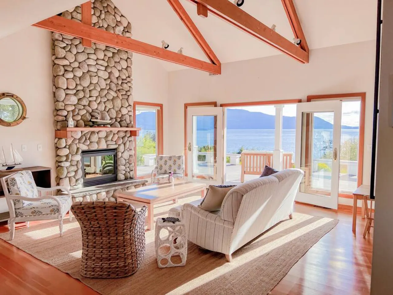 Sunset, Water Views w/Hot Tub, Large Deck, Privacy