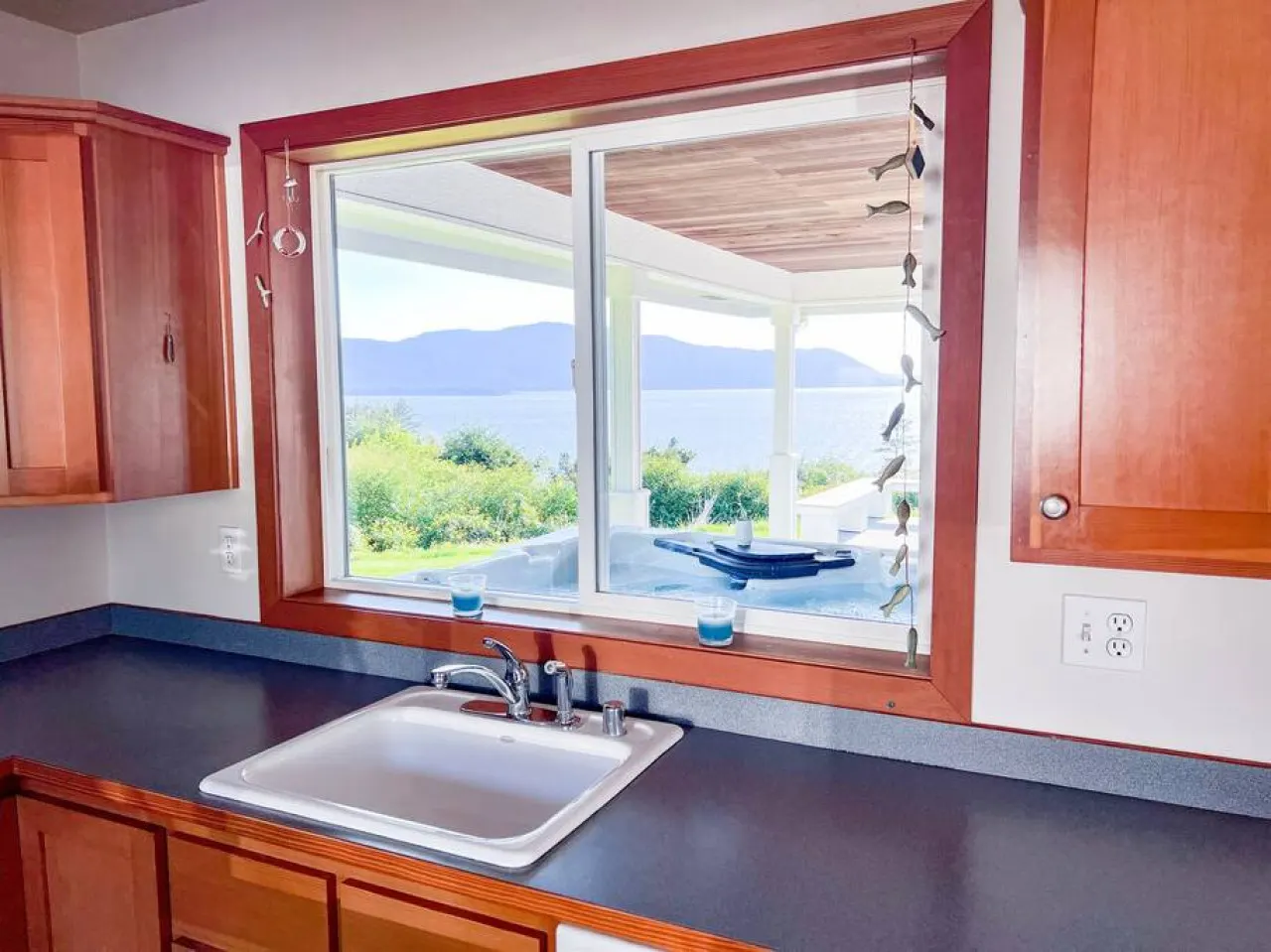 Sunset, Water Views w/Hot Tub, Large Deck, Privacy 16