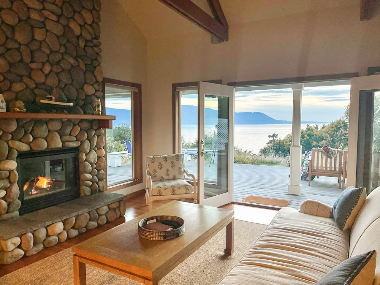 Sunset, Water Views w/Hot Tub, Large Deck, Privacy 6