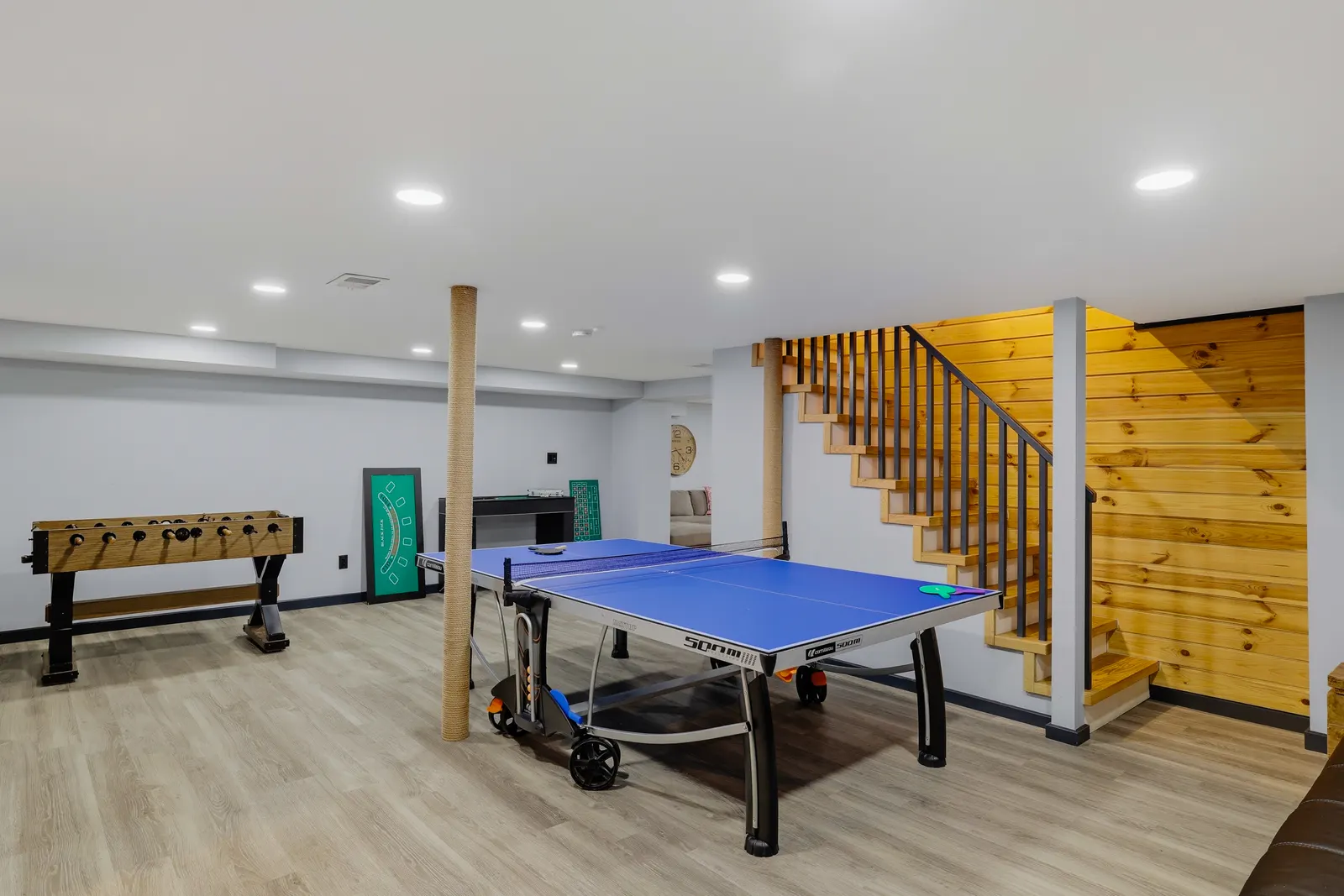 Sleeps 24 Luxury Sauna Hot tub Zen Room Game Room 7