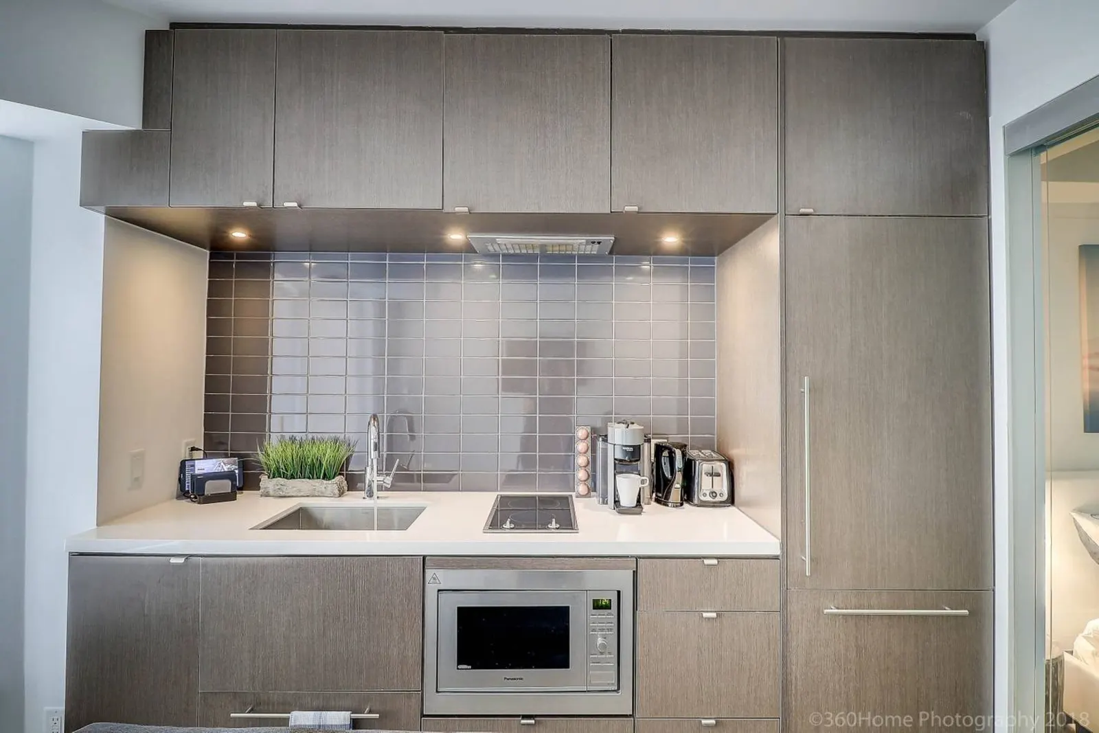 Instant Suites Junior Suite at Yorkville ☆☆☆☆☆ 11