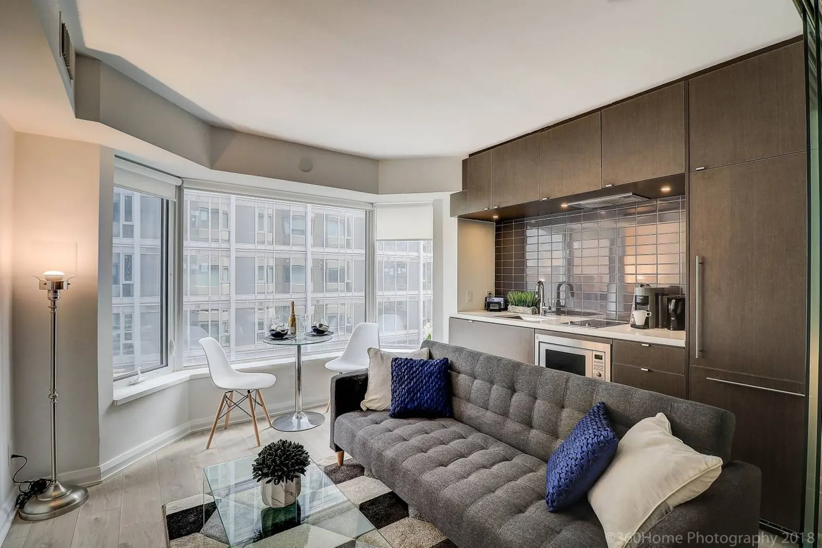 Instant Suites Junior Suite at Yorkville ☆☆☆☆☆ 7