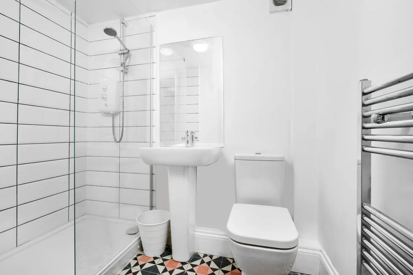 Stylish 2 Bedroom Apartment - Netflix - Wolverhampton Centre 9