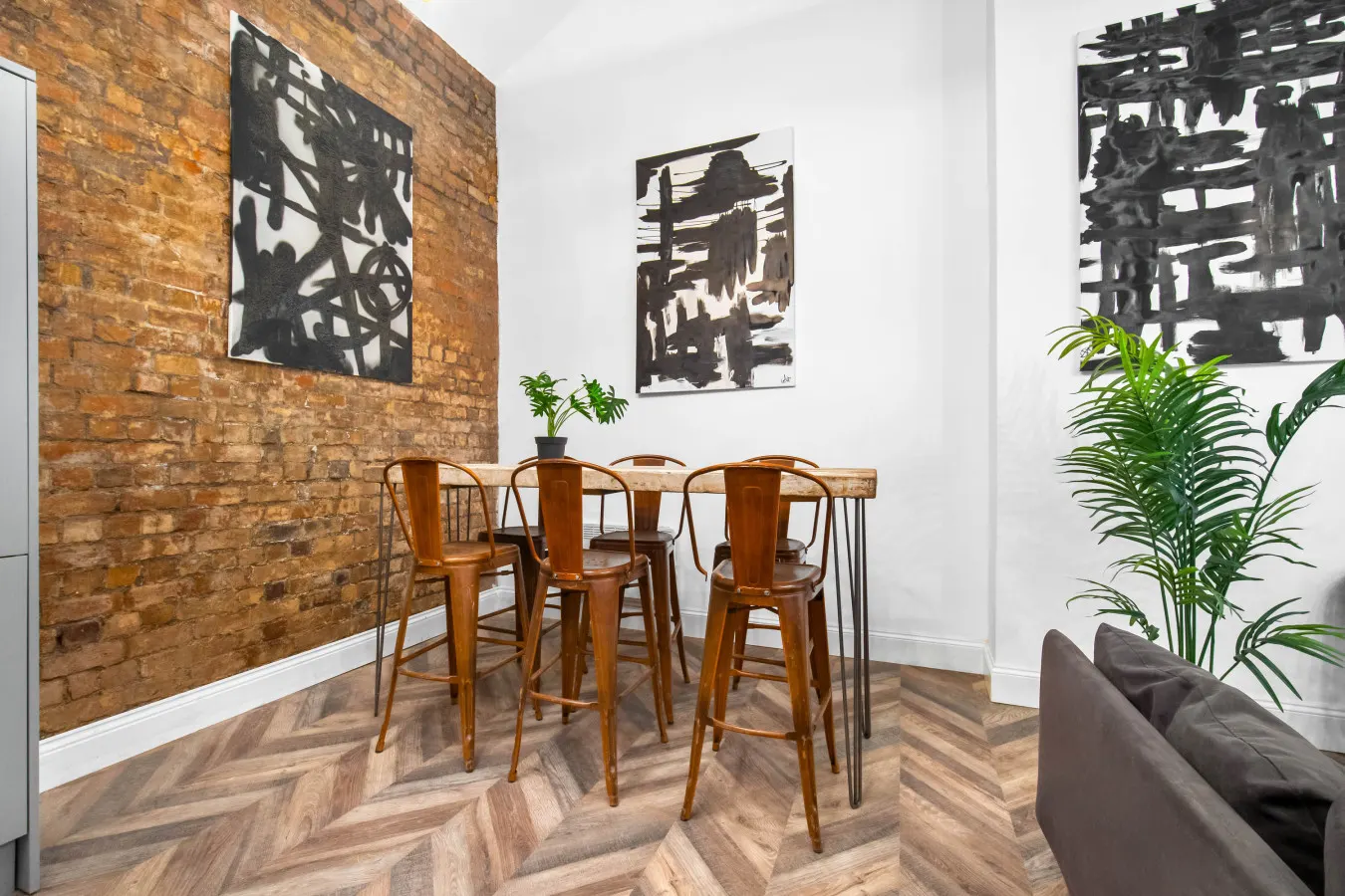 Stylish 2 Bedroom Apartment - Netflix - Wolverhampton Centre 5