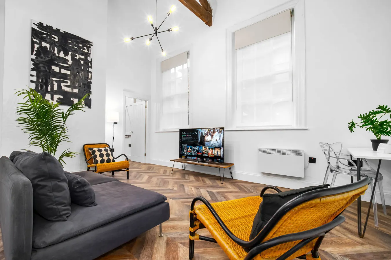 Stylish 2 Bedroom Apartment - Netflix - Wolverhampton Centre 7