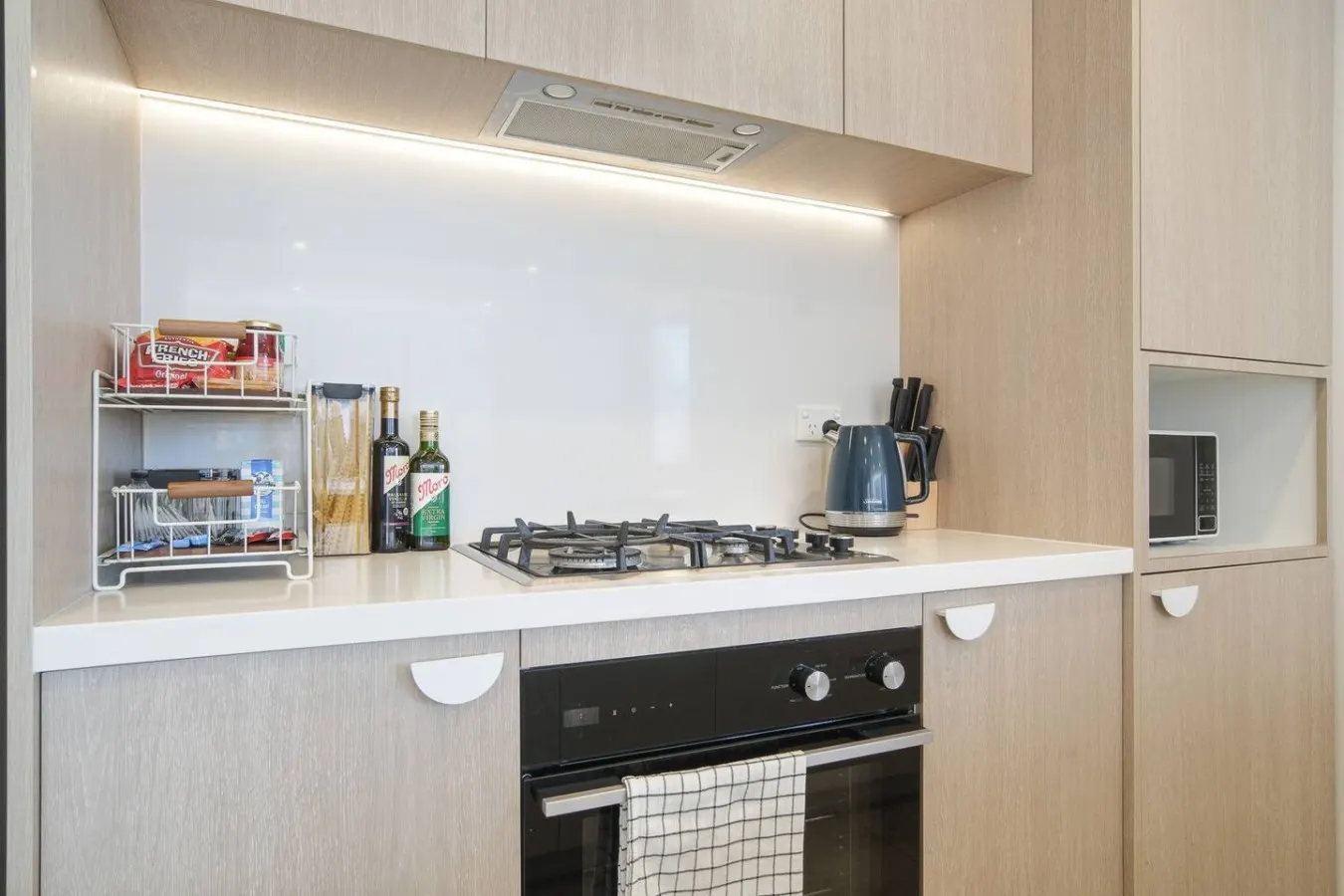 Tranquil Tokyo-Style 3BR Apartment Near Everything 13
