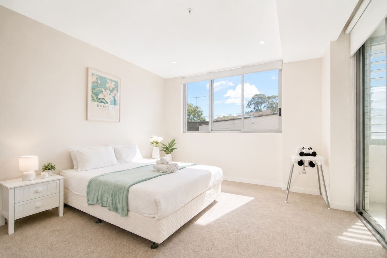 Tranquil Tokyo-Style 3BR Apartment Near Everything 6