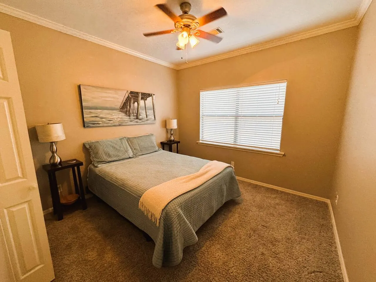 Condo with a boat slip 17
