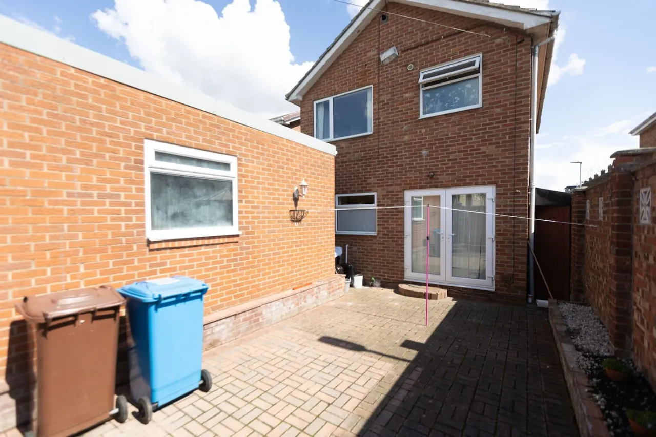 Hullidays East》 Modern Detached 3 Bed House 6