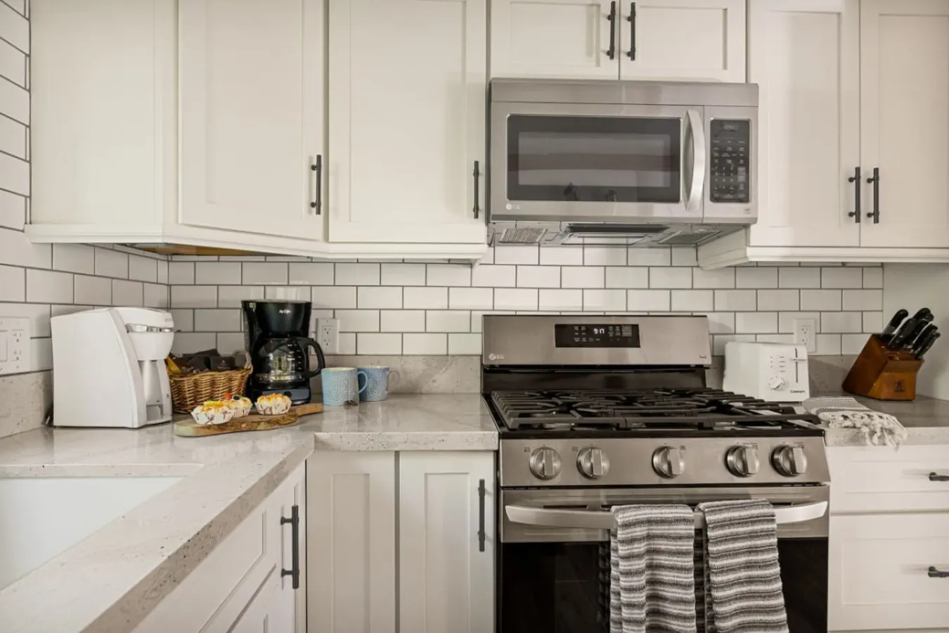 3BR Alpen Haus Sauna, Hot Tub, Game Room & BBQ 9