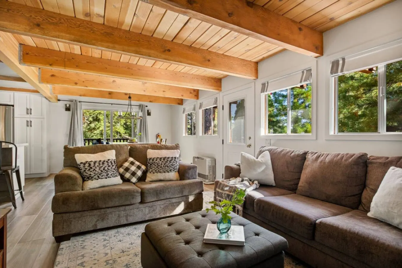 3BR Alpen Haus Sauna, Hot Tub, Game Room & BBQ 13