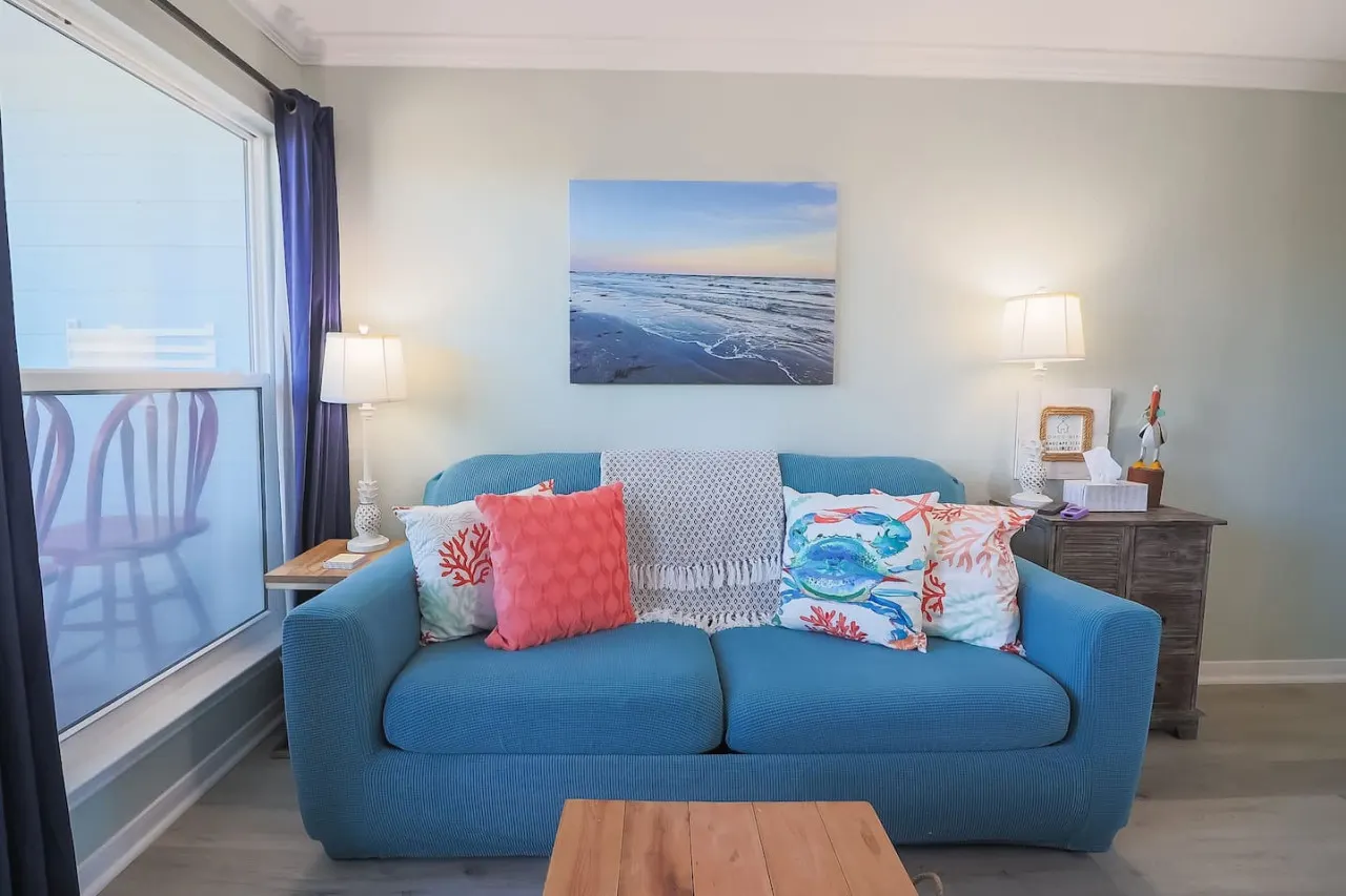 Easy Beach Access! Charming Beachside Condo! 14