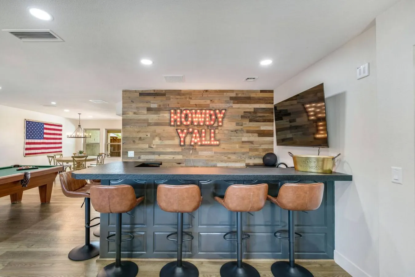 Havasu Caravelle - Pool Table, BBQ, Bar, Ping Pong — photo 2