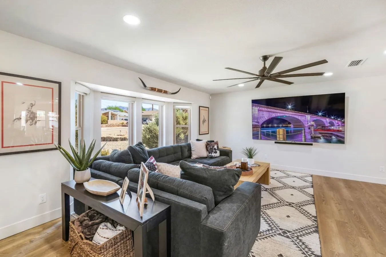 Havasu Caravelle - Pool Table, BBQ, Bar, Ping Pong 11