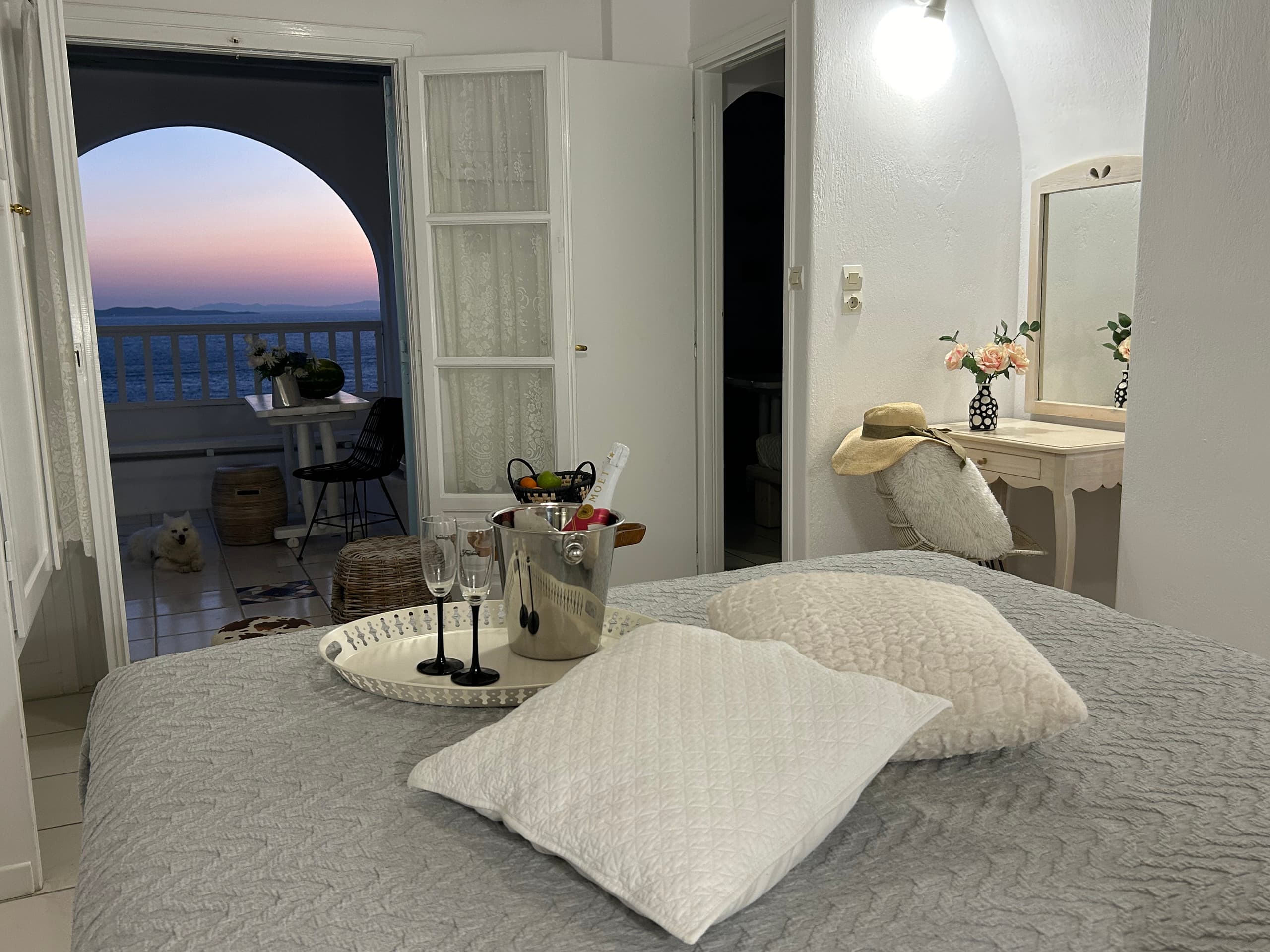 Mykonos heart 8