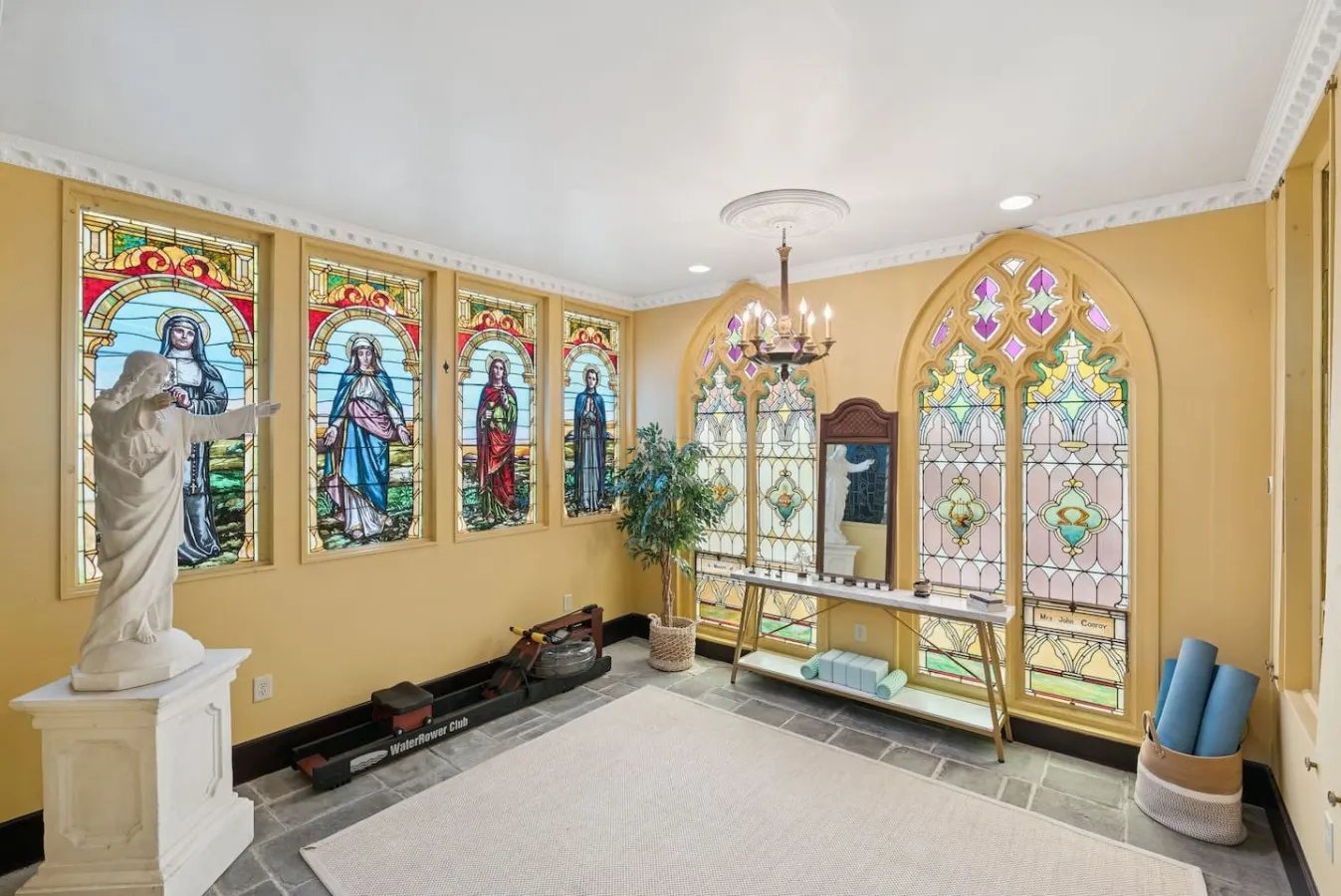 Stunning Castle - Heated Saltwater Pool & Hot Tub 18